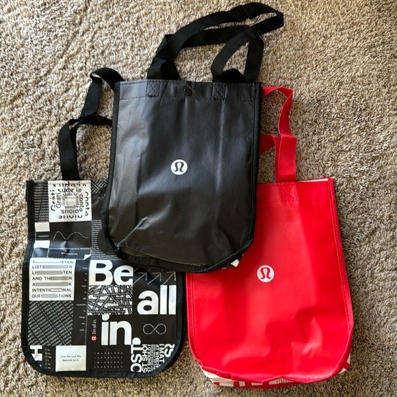 lululemon athletica Other - Lululemon Small Bags